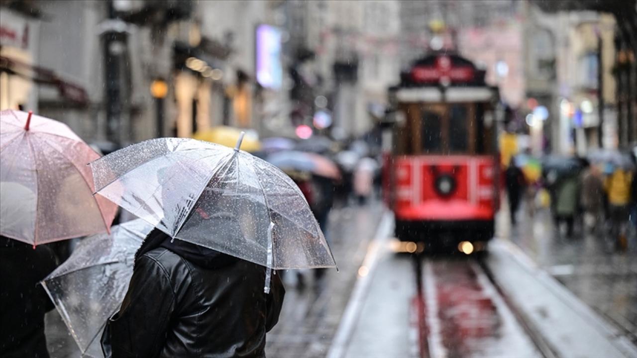 Ardında beyaz battaniye bırakacak
