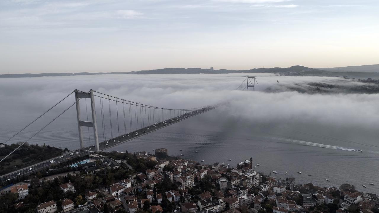 İstanbul Boğazı'nda Gemilere Trafiğe Kapatıldı