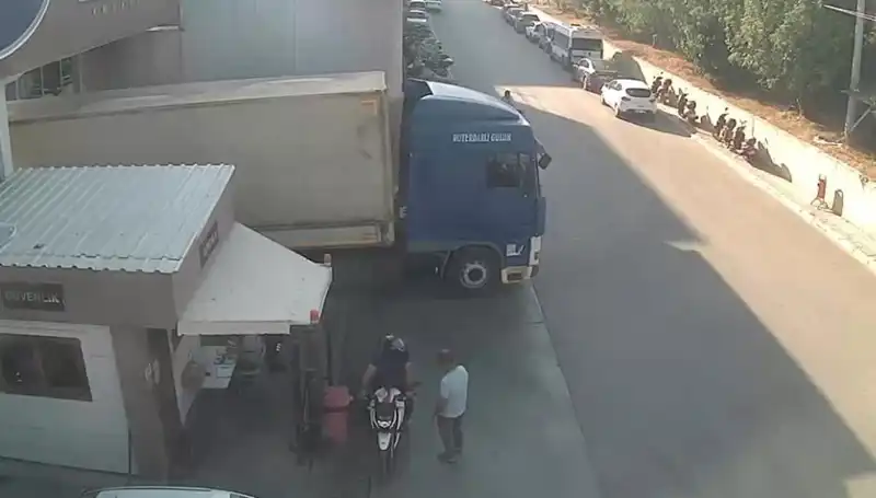 Milyonlarca Liralık Ürünlere El Koyan Nakliye Şebekesi Operasyonu!