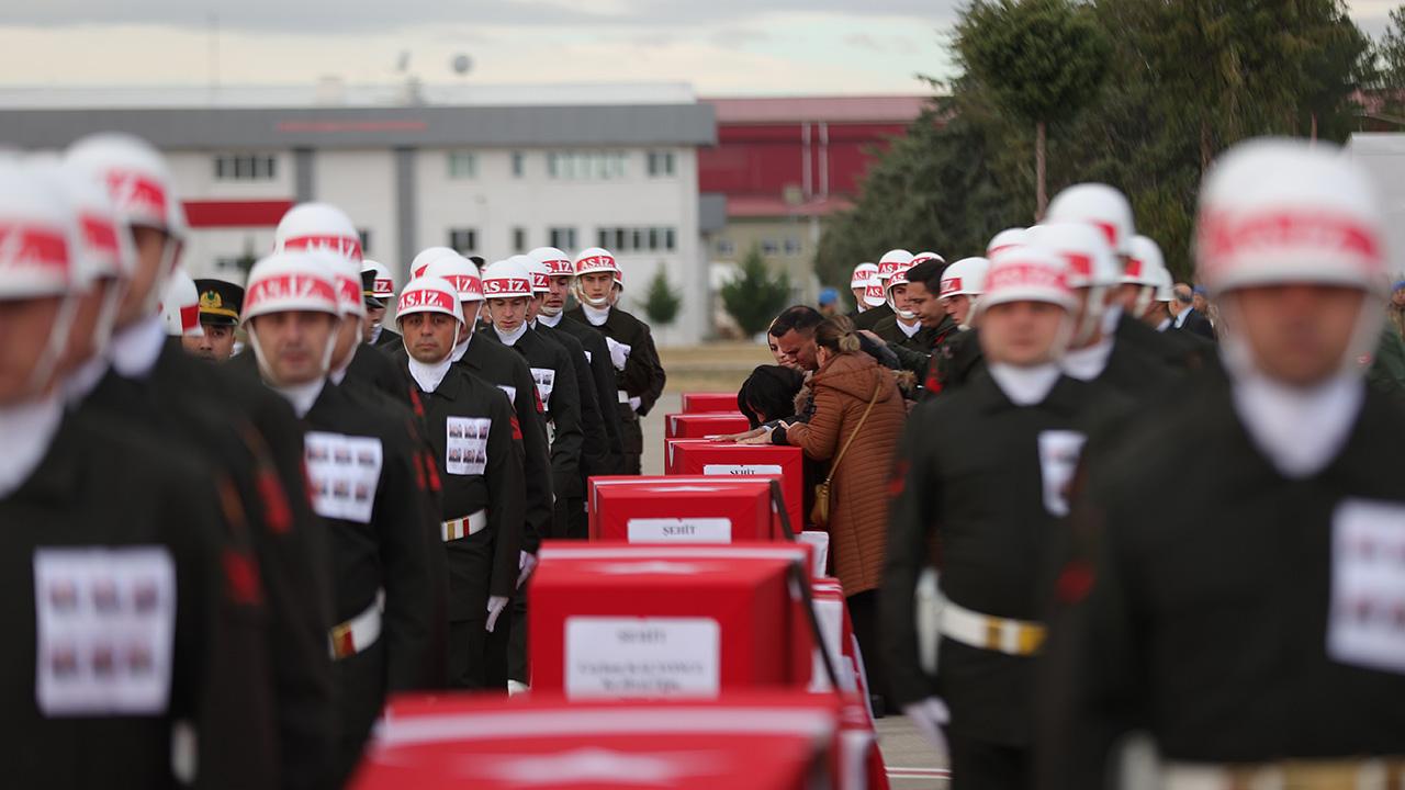 Isparta'da Helikopter Kazası Şehitleri İçin Tören Gerçekleştirildi