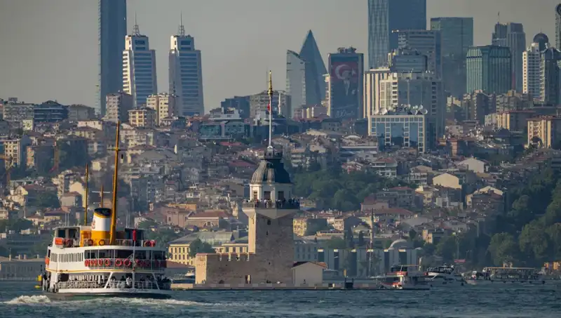İstanbul'da Hafta Sonu Yaz Heyecanı: Sıcak Hava ve Etkinliklerle Dolu Bir Gün