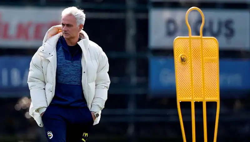 Fatura Mourinho'ya: Futbolda Kriz Alışıldık Derecede Derinleşiyor!