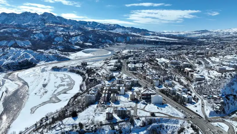 Tunceli’de Yaşanan Olumsuz Hava Koşullarıyla 131 Köy Yolu Ulaşıma Kapandı