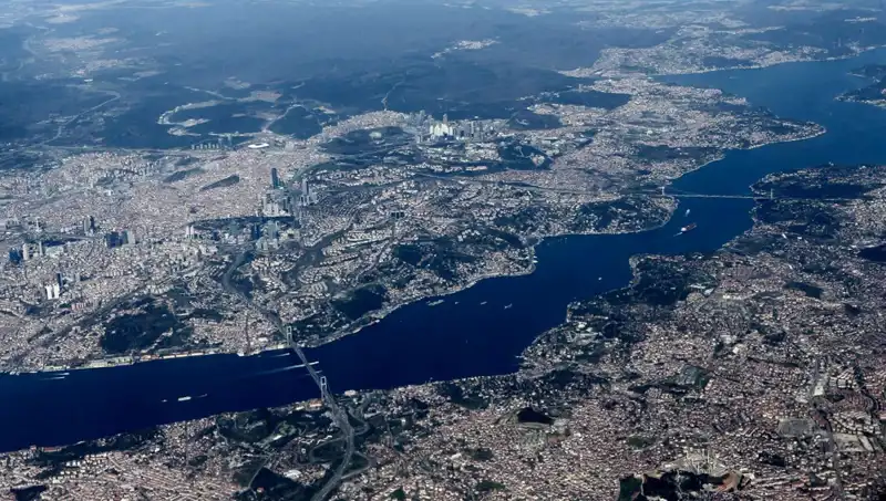 İstanbul Gökyüzü Bahar İle Renklendi: Hava Trafik Akışı Artıyor!