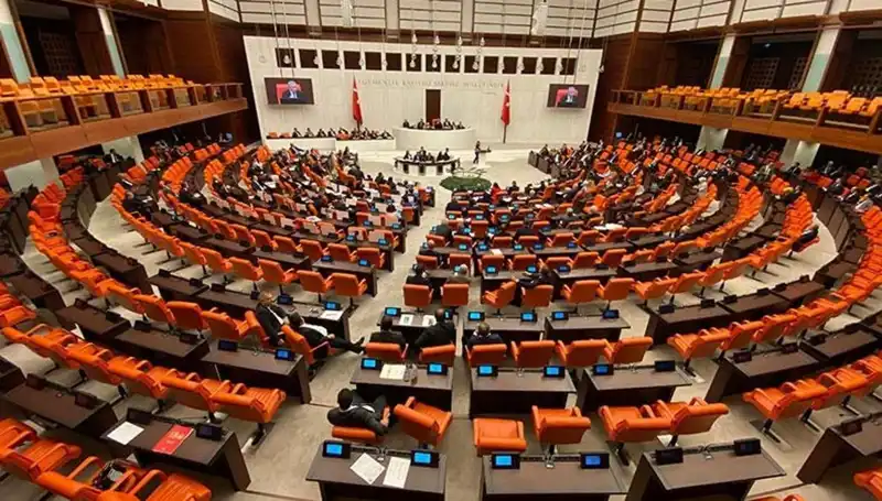 Yeni Dokunulmazlık Dosyaları Meclis’te: Siyasi Gelişmelerin Arkasında Ne Var?