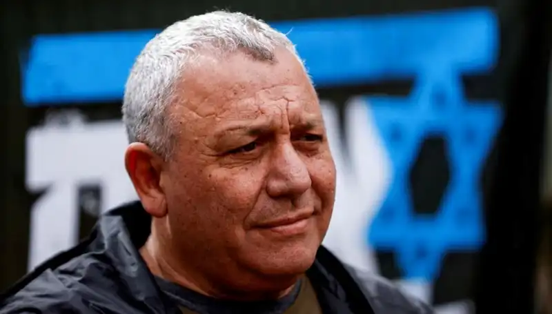 İsrail Siyasetinde Çalkantı: Gadi Eisenkot'un Beklenmedik İstifası