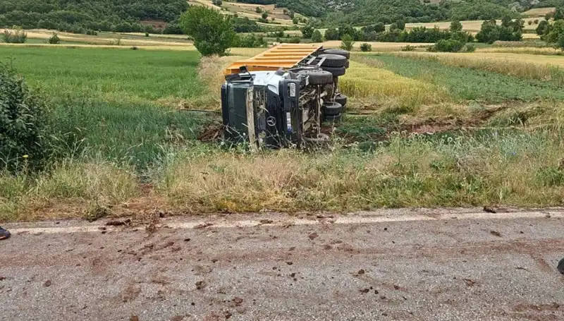 Tokat'ta Devrilen Kamyon Faciası: Hayatını Kaybeden Şoförün Acı Hikayesi