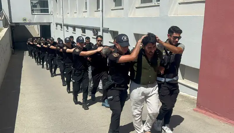 Adana'da Büyük Eroin Operasyonu: 16 Şüpheli Tutuklandı