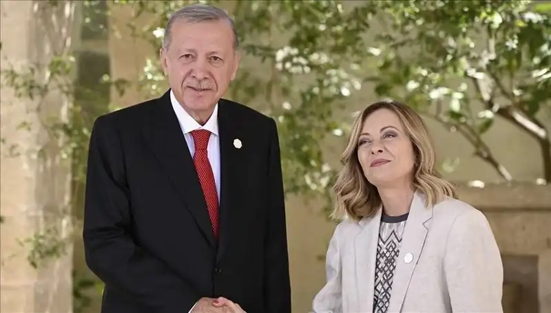 İstanbul'da Akdeniz Zirvesi: Erdoğan, İtalya ve Libya Başbakanları ile Bir Araya Gelecek