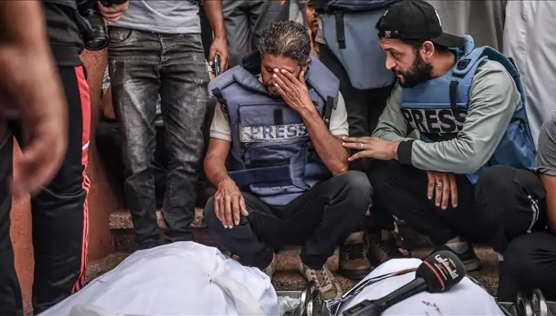 Gazze'deki Gazetecilere Yönelik Saldırılar: Soykırım Suçlamaları ve Medya Özgürlüğü Meselesi