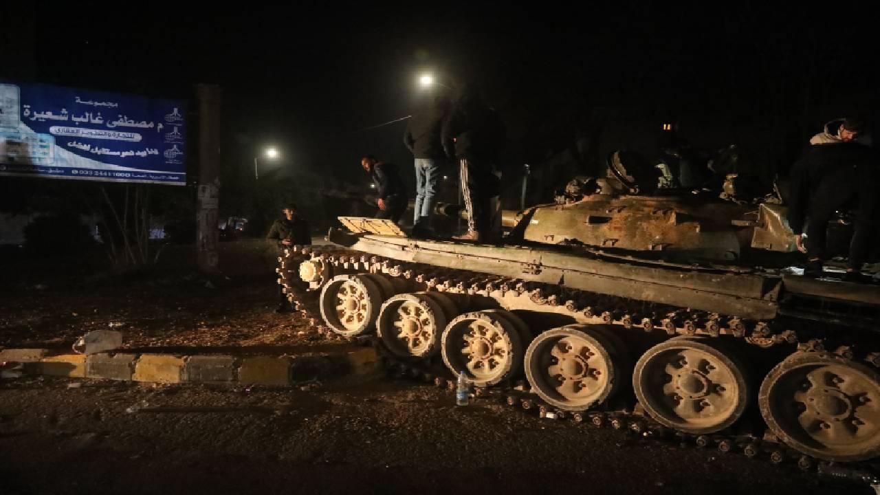 Rejim Karşıtı Güçler Humus'ta Rasten'i Ele Geçirdi