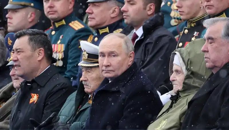Rus Ordusu Genişliyor: Putin'den Tarihi Askeri Hamle