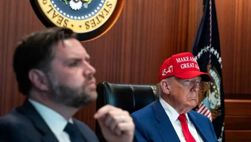Trump'ın Azil Tasarısı Reddedildi: Siyasi Arenada Şok Gelişme